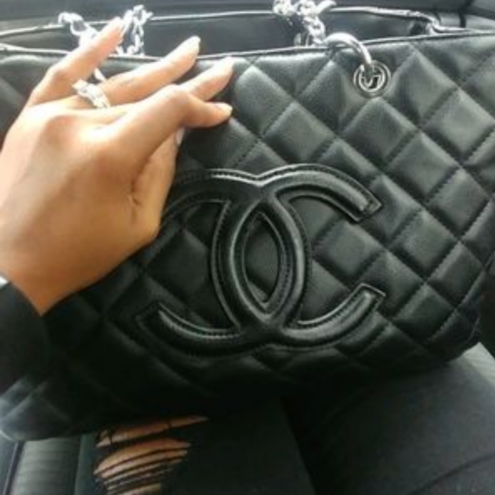 Meet your Posher, Larelle